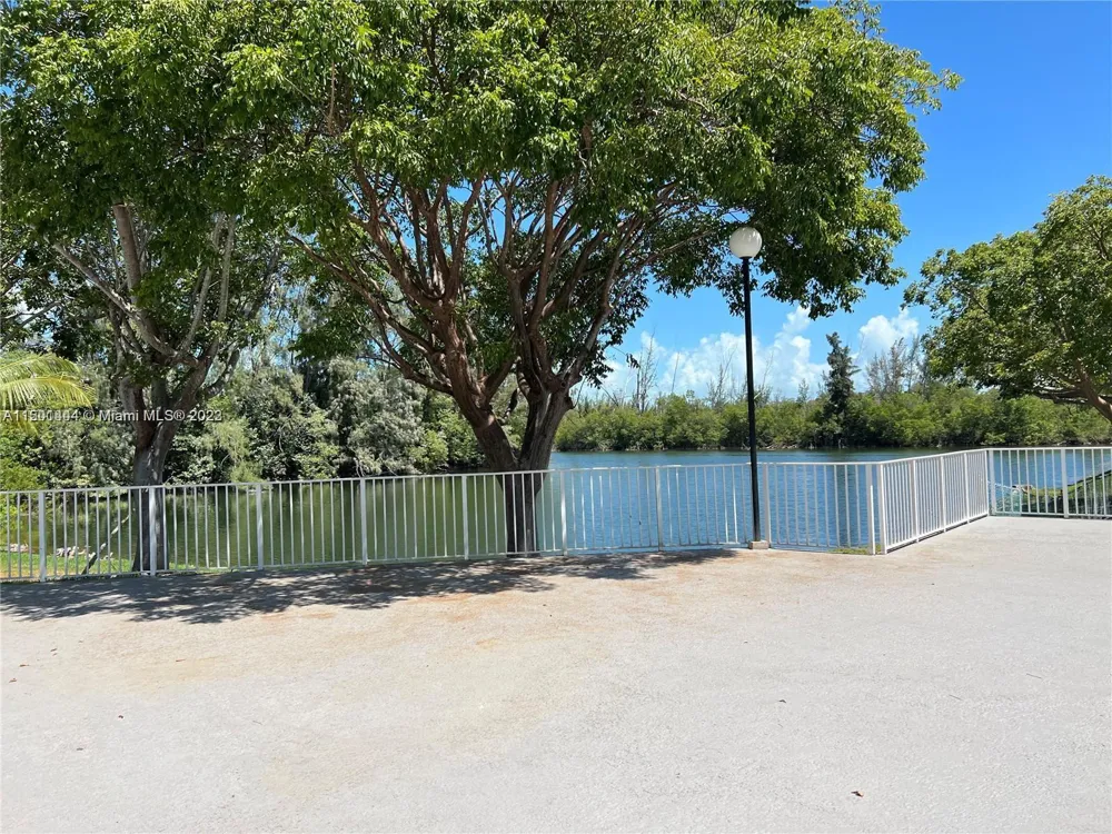 8260 SW 210th St #220 Cutler Bay, FL 33189