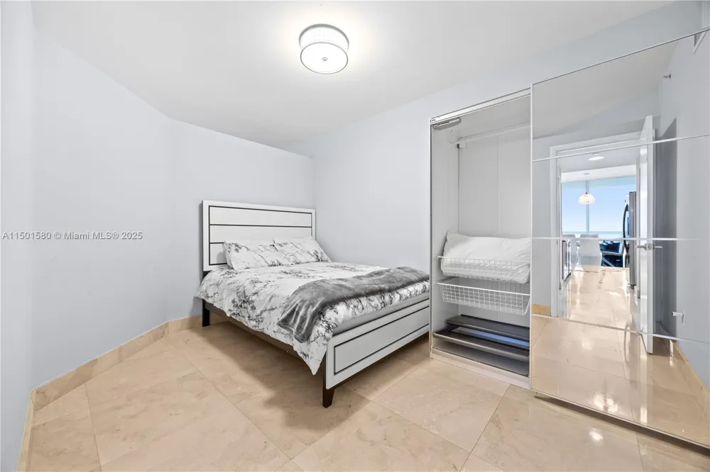6365 Collins Ave #4106 Miami Beach, FL 33141