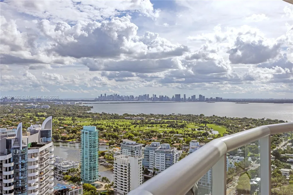 6365 Collins Ave #4106 Miami Beach, FL 33141
