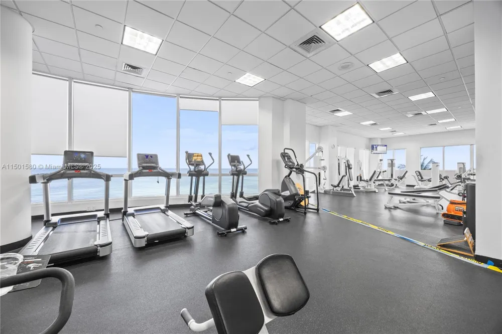 6365 Collins Ave #4106 Miami Beach, FL 33141