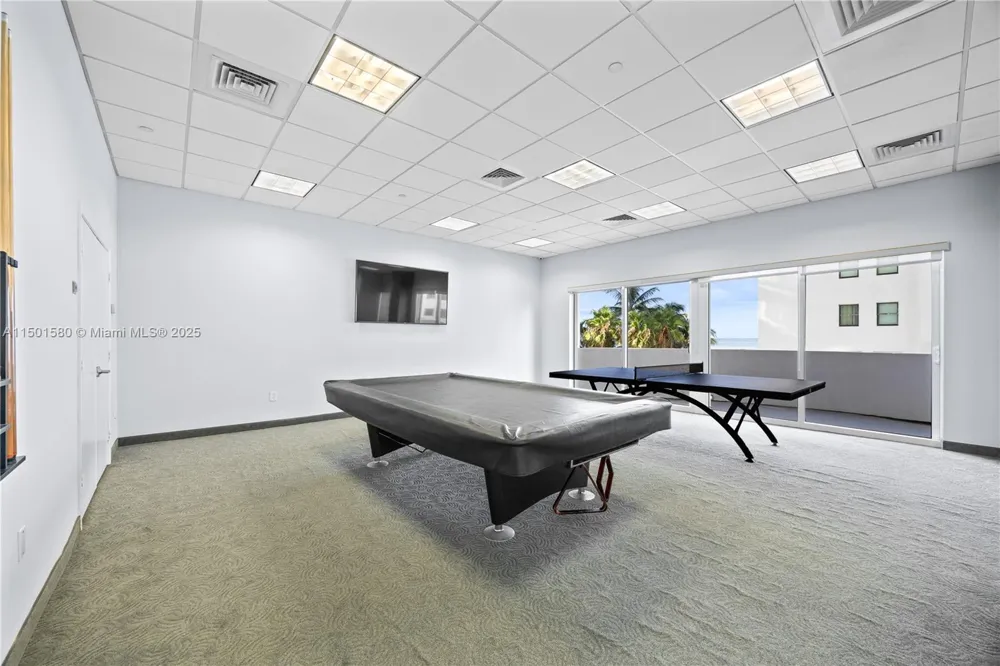 6365 Collins Ave #4106 Miami Beach, FL 33141