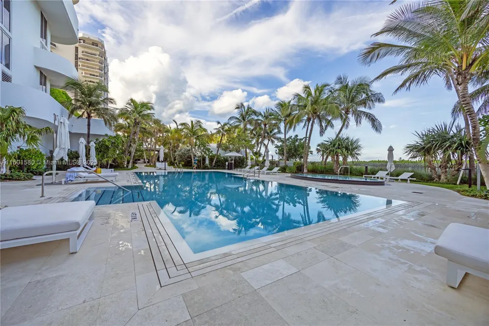 6365 Collins Ave #4106 Miami Beach, FL 33141