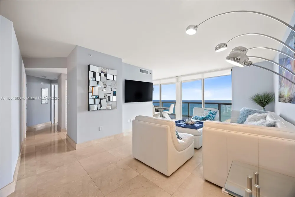 6365 Collins Ave #4106 Miami Beach, FL 33141