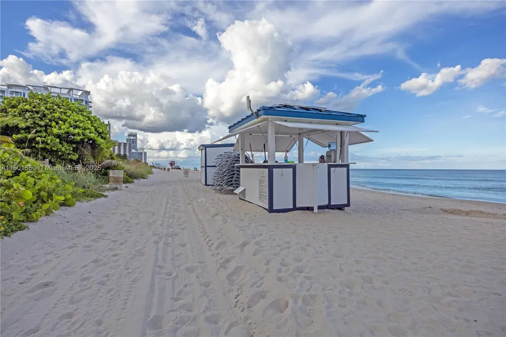 6365 Collins Ave #4106 Miami Beach, FL 33141