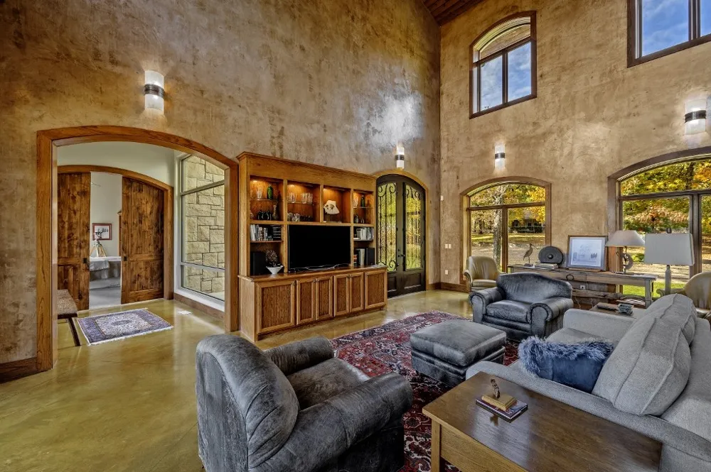 5094 Tower Drive Kingston, OK 73439