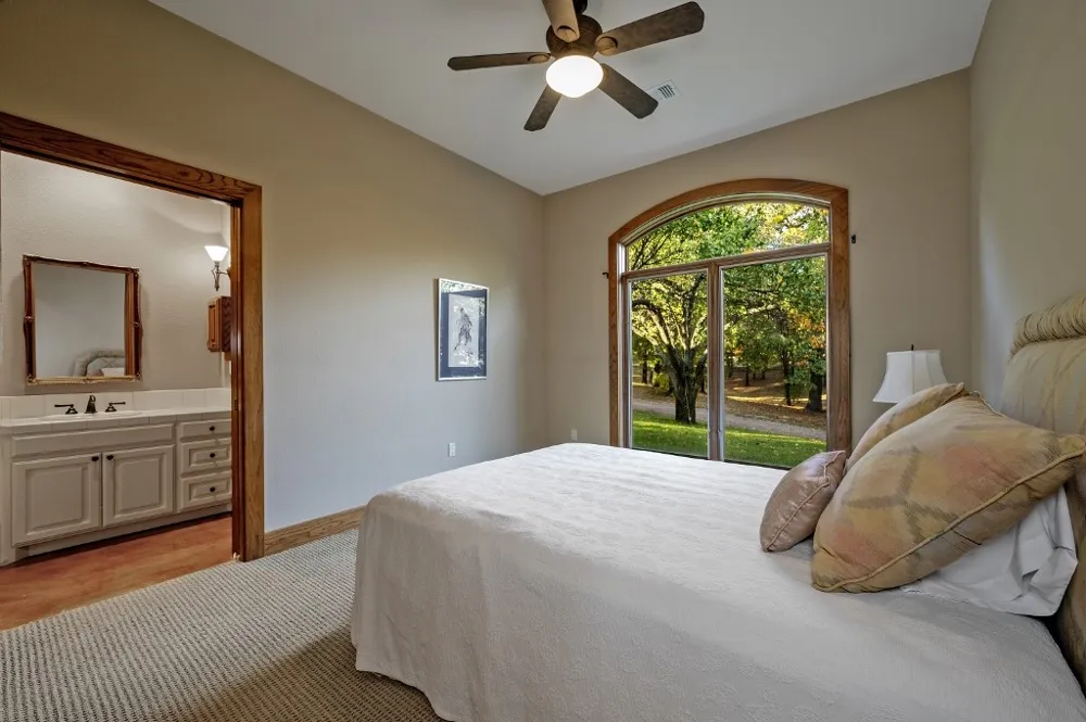 5094 Tower Drive Kingston, OK 73439