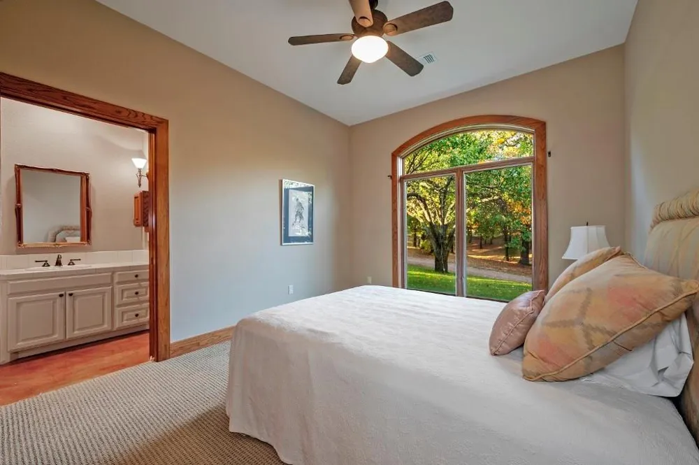 5094 Tower Drive Kingston, OK 73439