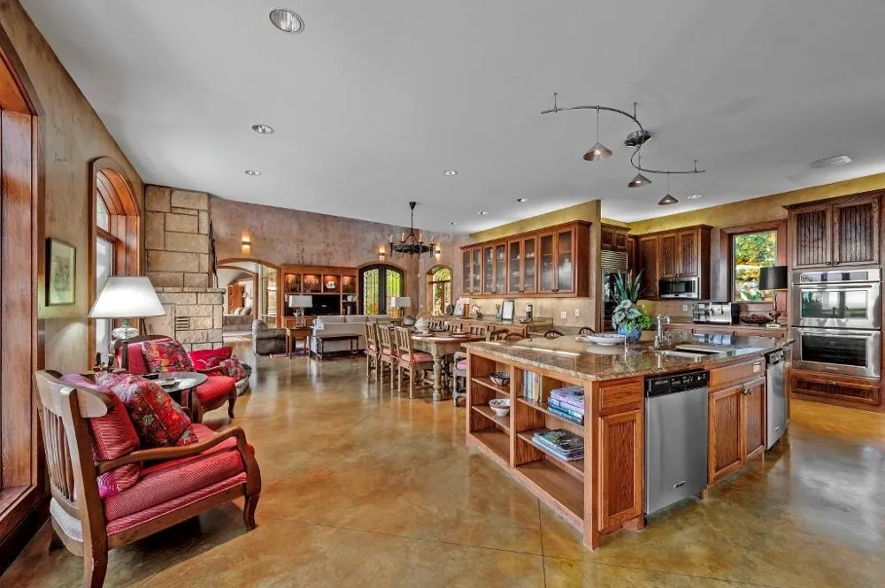 5094 Tower Drive Kingston, OK 73439