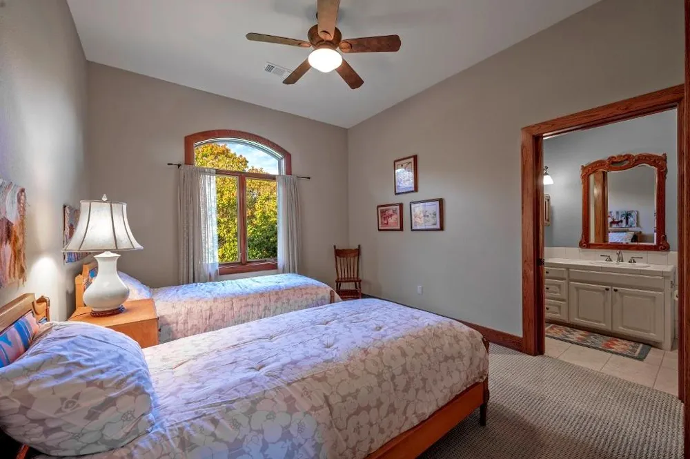 5094 Tower Drive Kingston, OK 73439