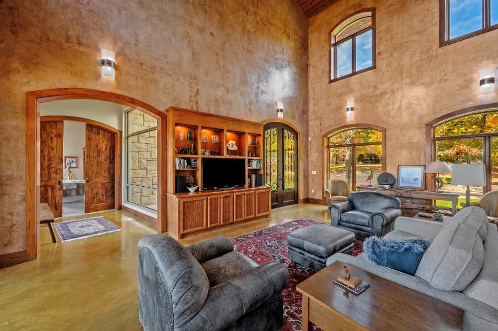5094 Tower Drive Kingston, OK 73439