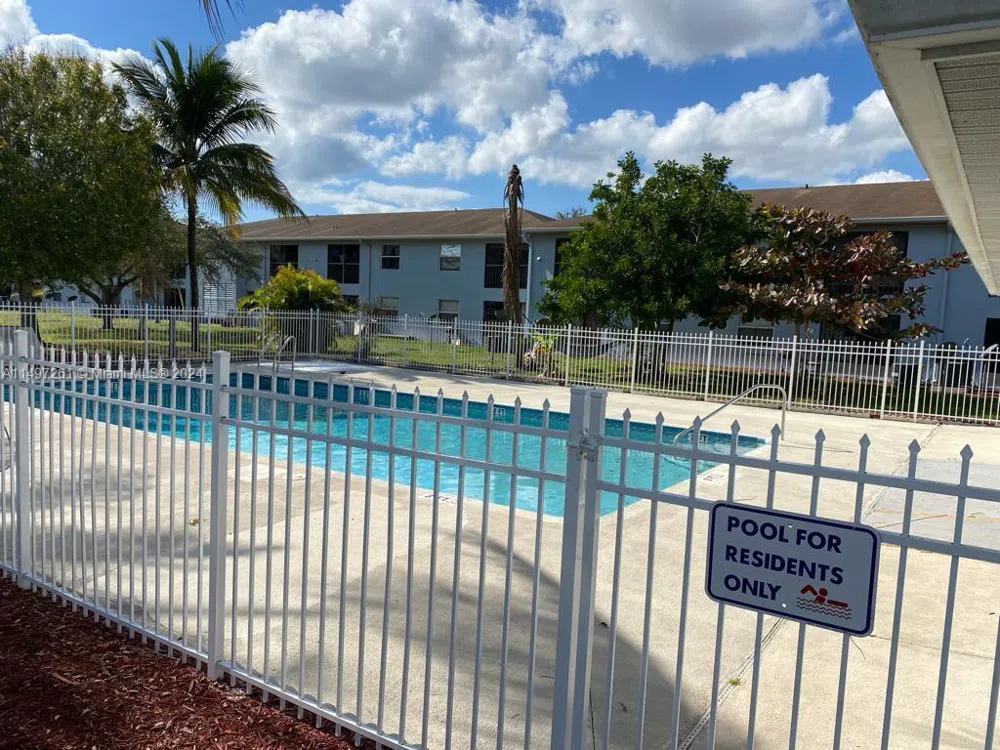 617 Ixoria Ave #29 Fort Pierce, FL 34982