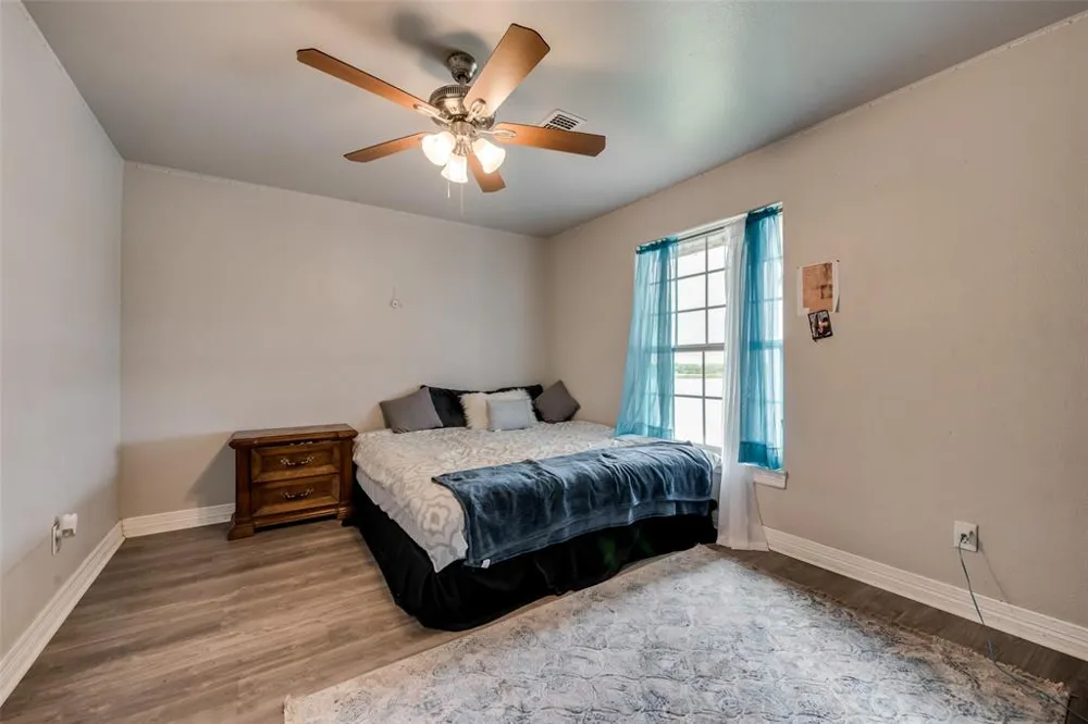 5646 US Highway 69 Celeste, TX 75423
