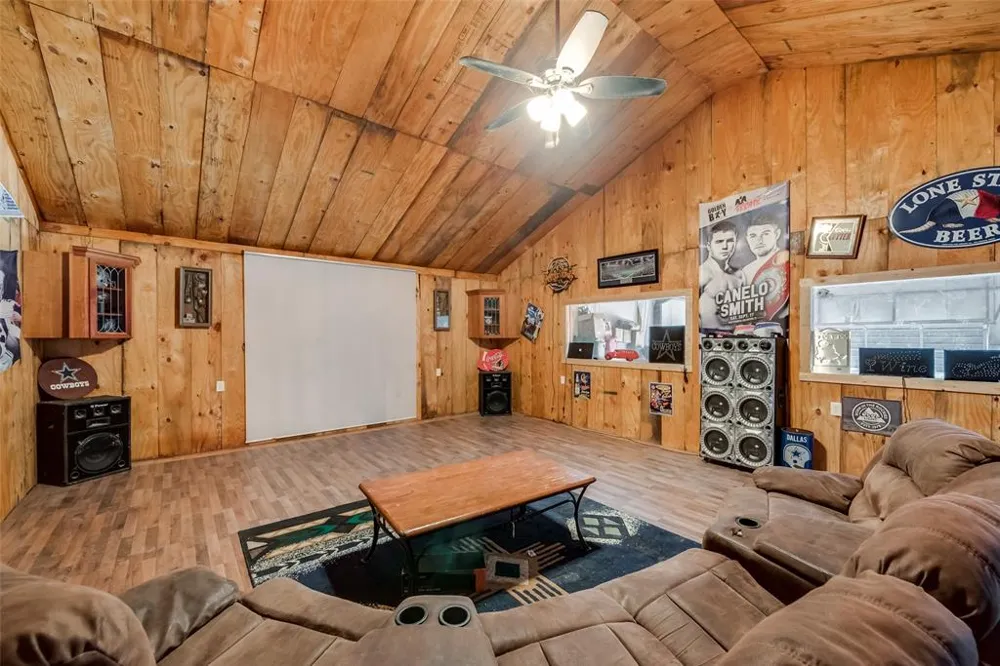 5646 US Highway 69 Celeste, TX 75423