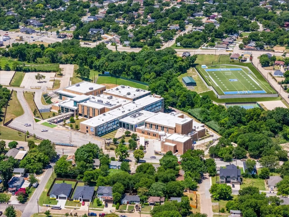 3333 Cedar Crest Boulevard Dallas, TX 75203