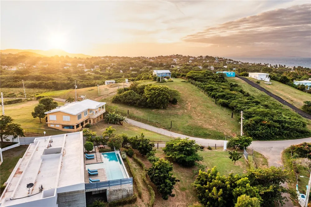 673 CASA BLUE Vieques, PR 00765