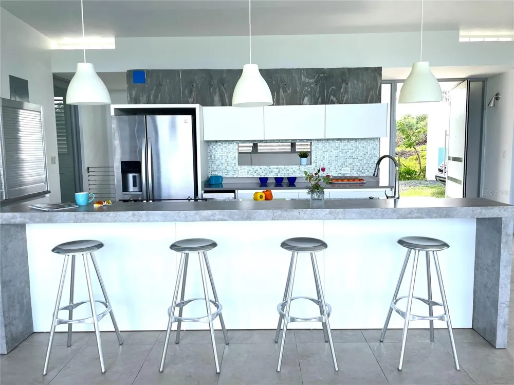 673 CASA BLUE Vieques, PR 00765