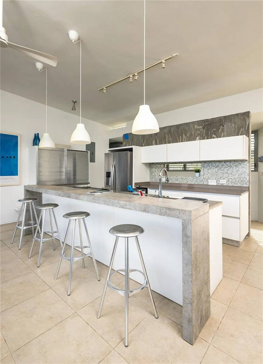 673 CASA BLUE Vieques, PR 00765