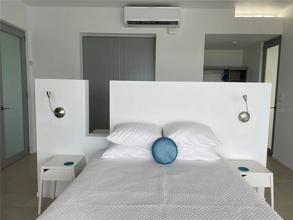 673 CASA BLUE Vieques, PR 00765