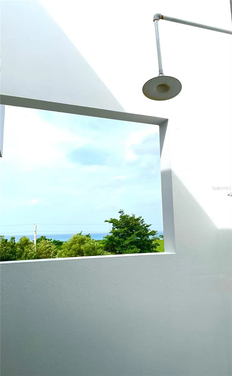 673 CASA BLUE Vieques, PR 00765