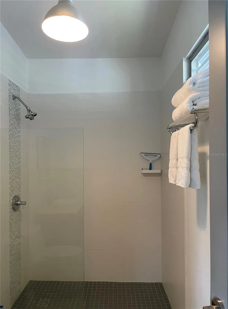 673 CASA BLUE Vieques, PR 00765