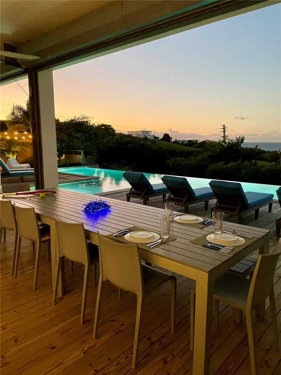 673 CASA BLUE Vieques, PR 00765
