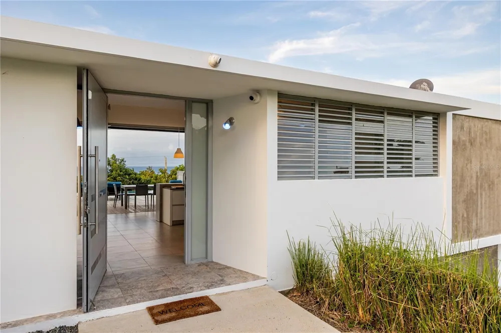 673 CASA BLUE Vieques, PR 00765