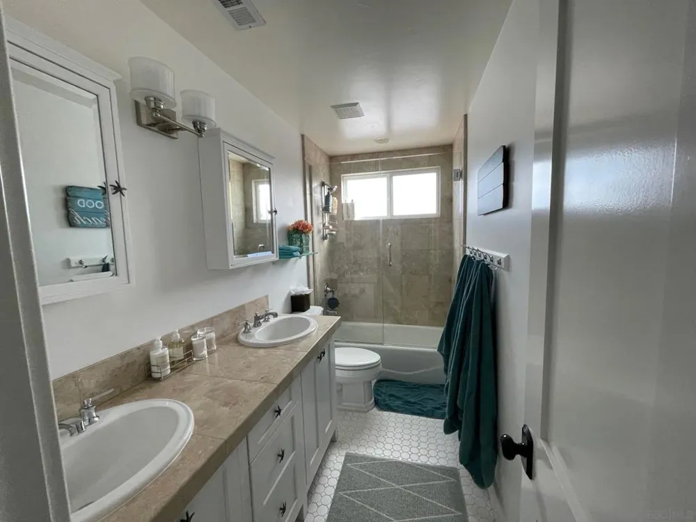 920 D Ave Coronado, CA 92118