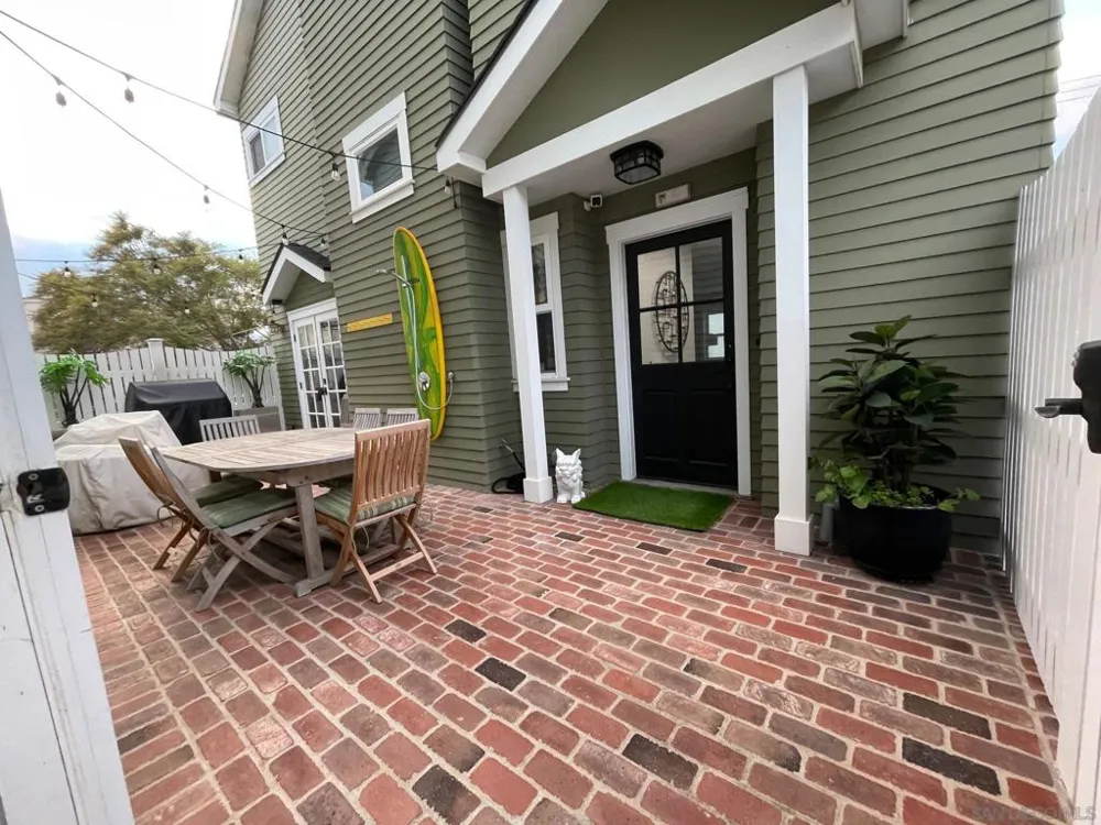 920 D Ave Coronado, CA 92118