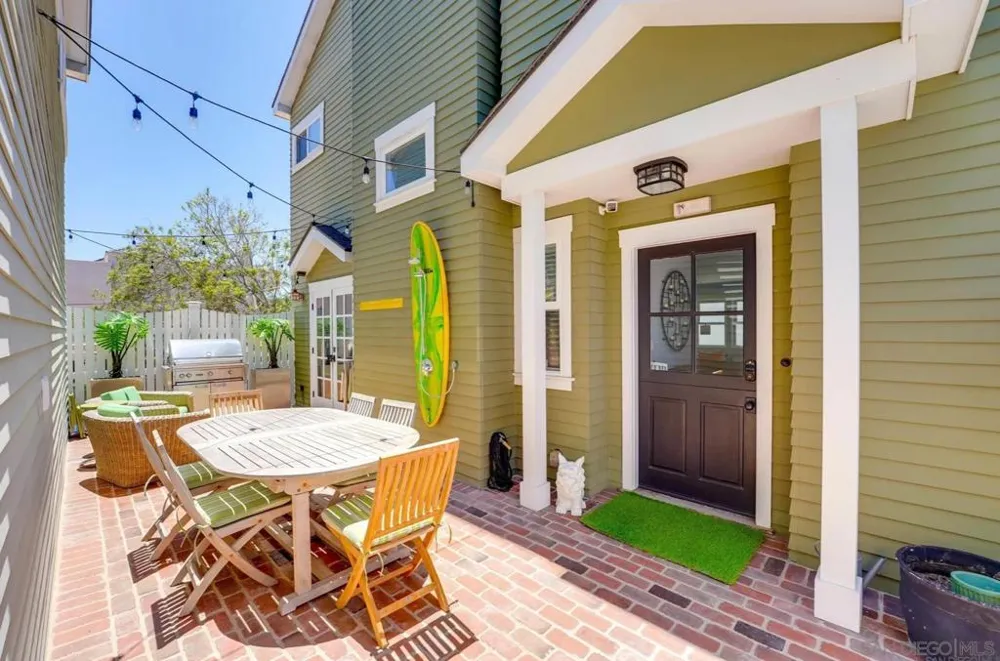 920 D Ave Coronado, CA 92118