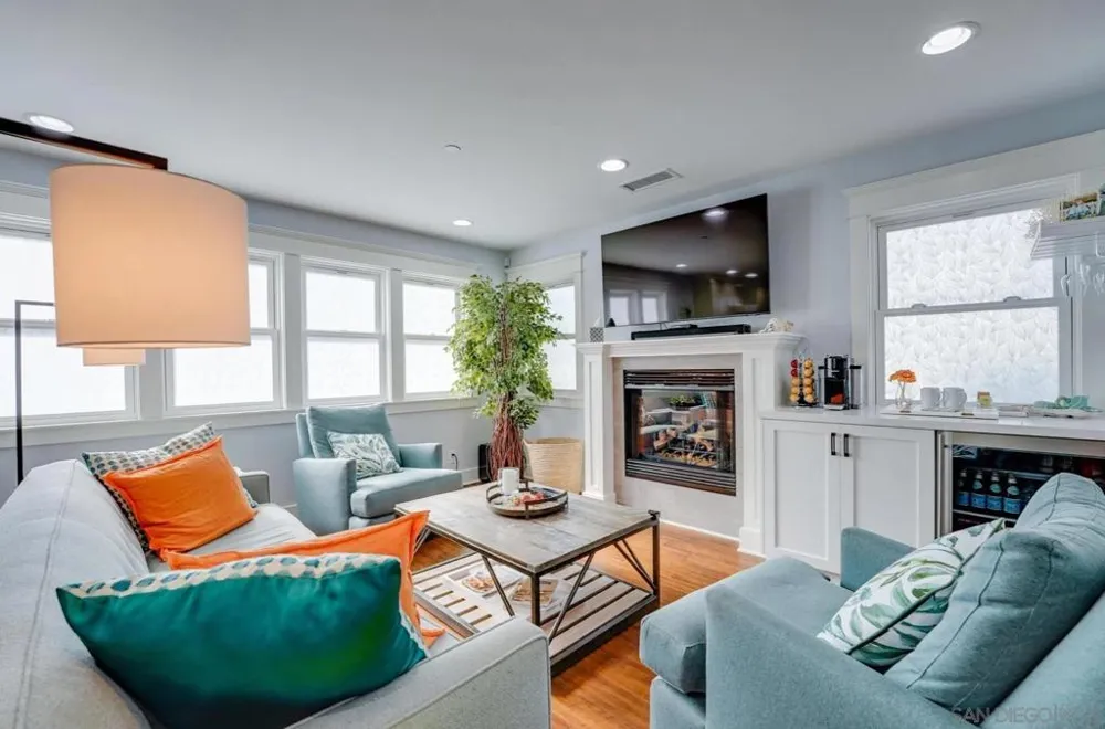 920 D Ave Coronado, CA 92118