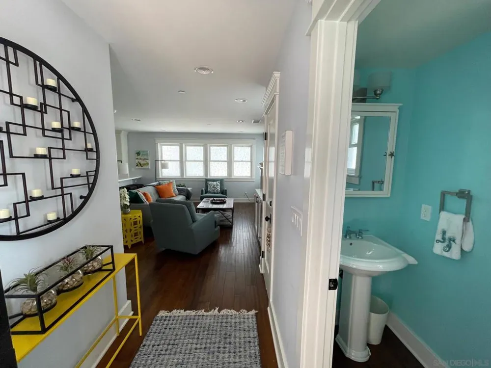 920 D Ave Coronado, CA 92118