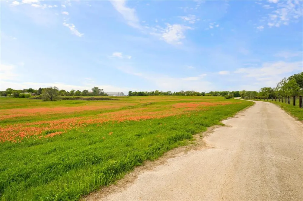 6885 County Road 518 Burleson, TX 76028