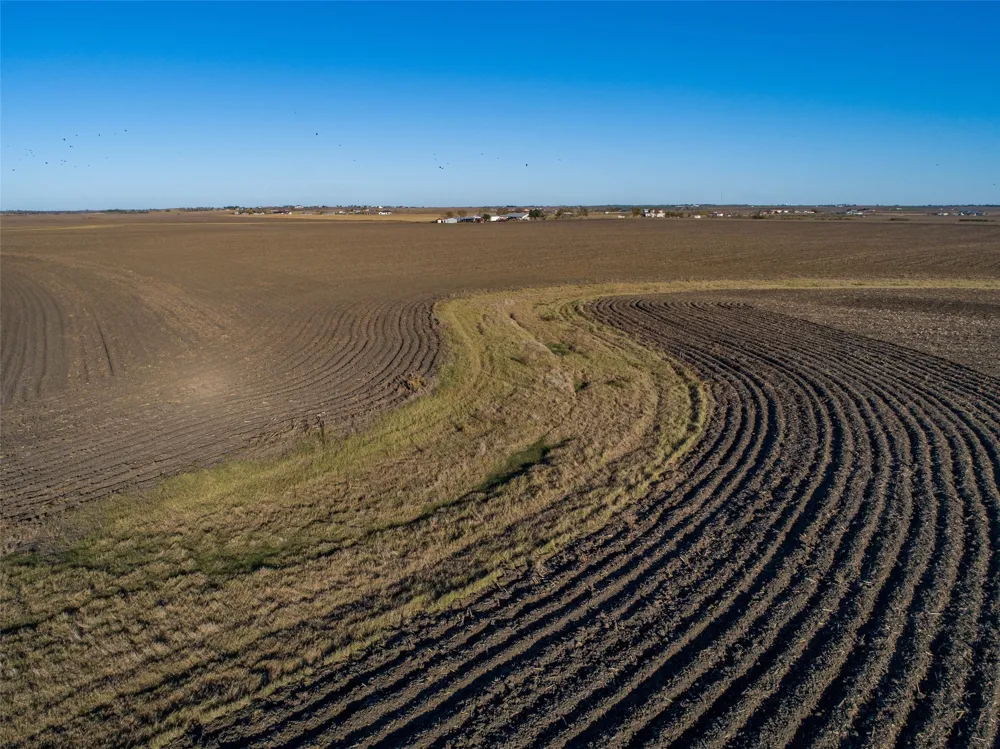 14914 Svenska Road Coupland, TX 78615