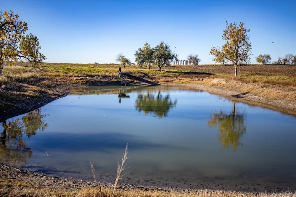14914 Svenska Road Coupland, TX 78615