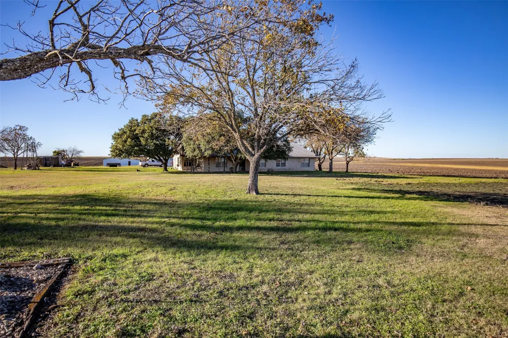 14914 Svenska Road Coupland, TX 78615