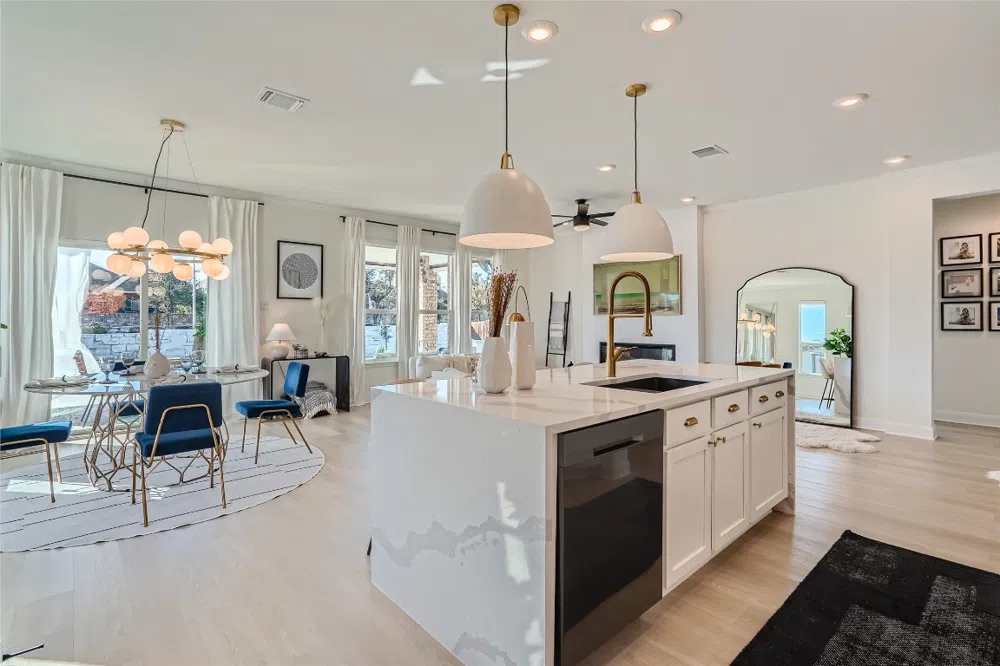 1137 Hemlen Cove Leander, TX 78641