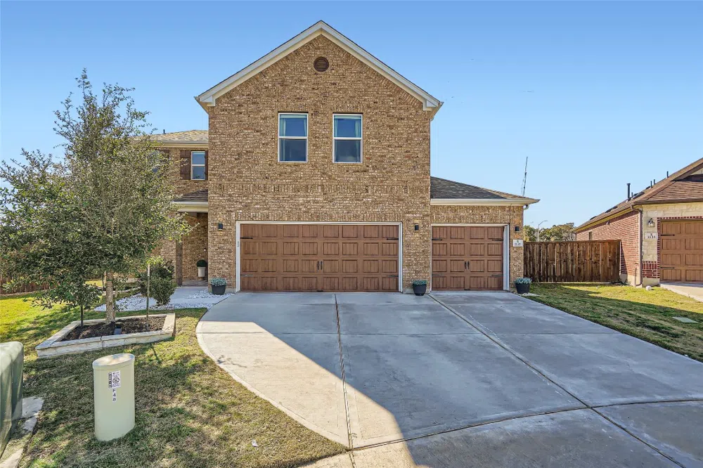 1137 Hemlen Cove Leander, TX 78641