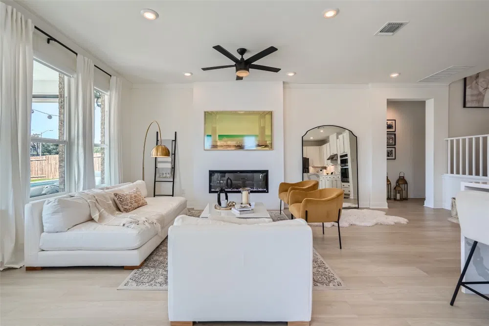 1137 Hemlen Cove Leander, TX 78641