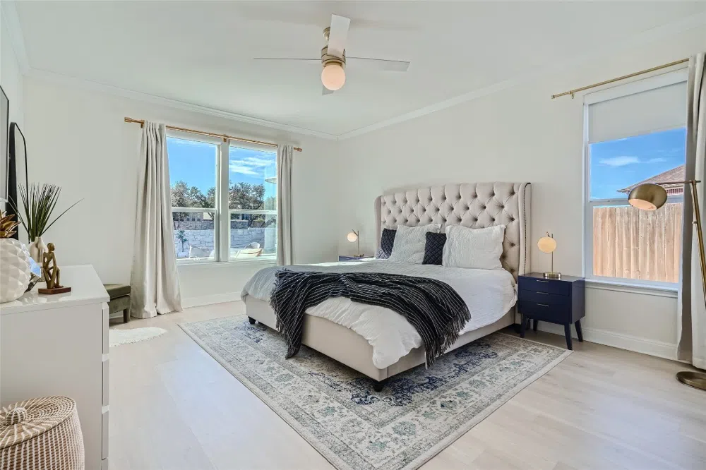 1137 Hemlen Cove Leander, TX 78641