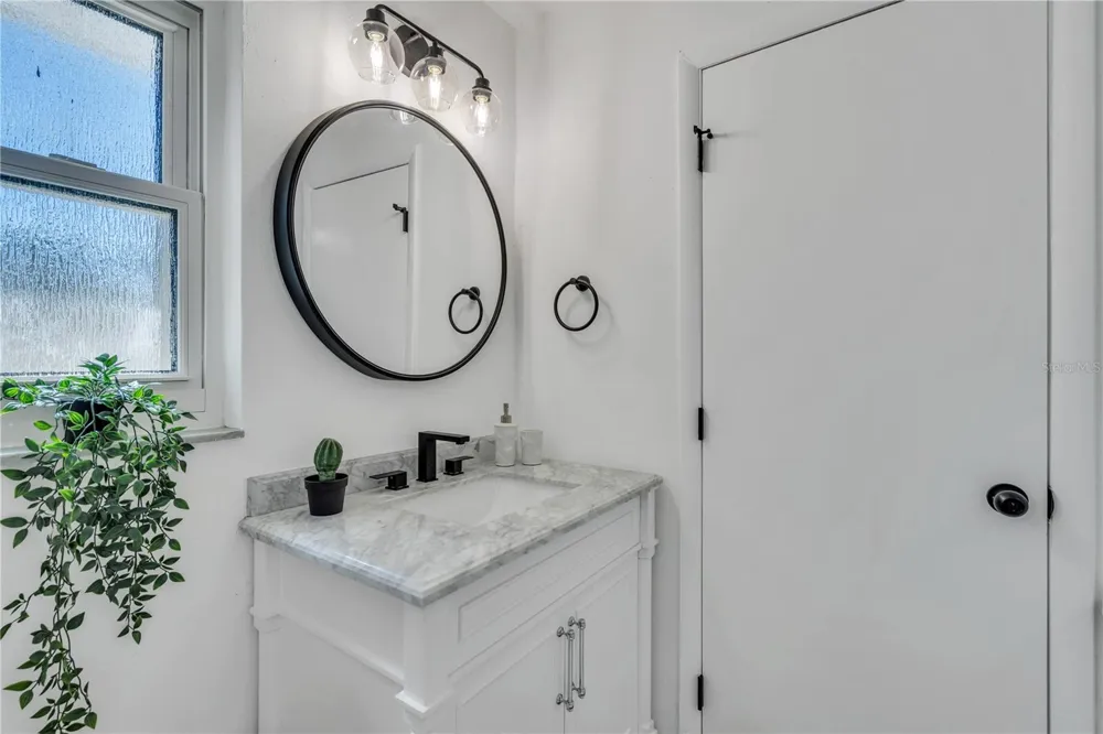 1212 63RD STREET NW Bradenton, FL 34209
