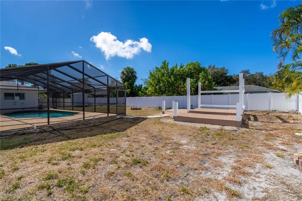 1212 63RD STREET NW Bradenton, FL 34209