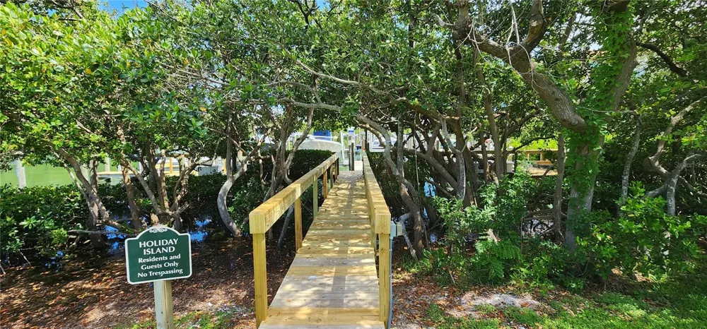 1515 PINELLAS BAYWAY S #8 Tierra Verde, FL 33715