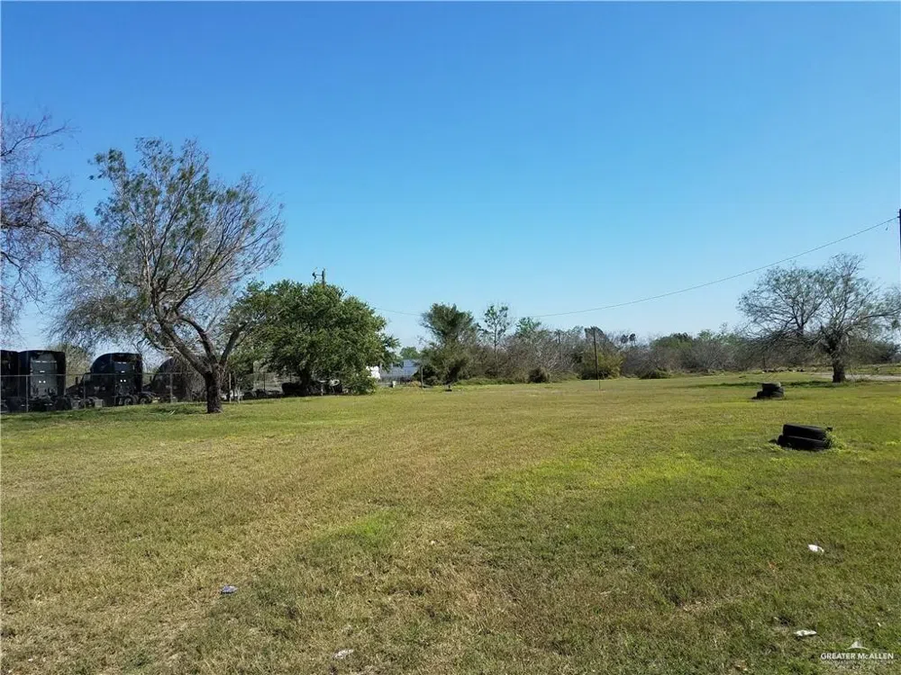 6418 EXPWY 281 Highway Edinburg, TX 78542