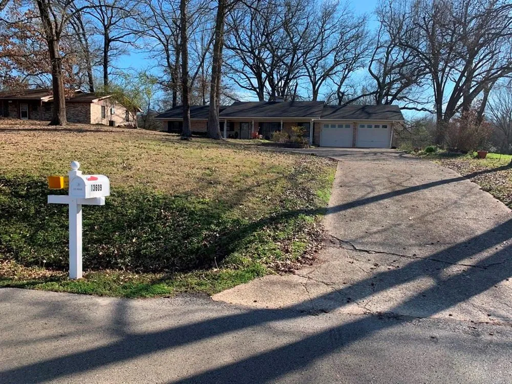 13609 I-20 Lindale, TX 75771