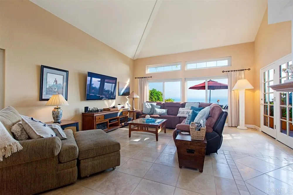 71 Tunapuna Lane Coronado, CA 92118