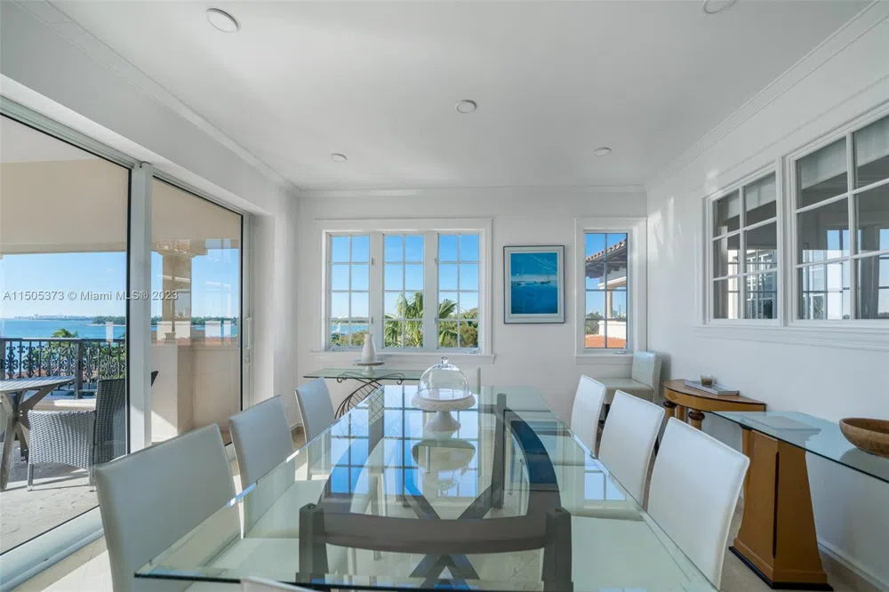 Address Not Shown Miami Beach, FL 33109