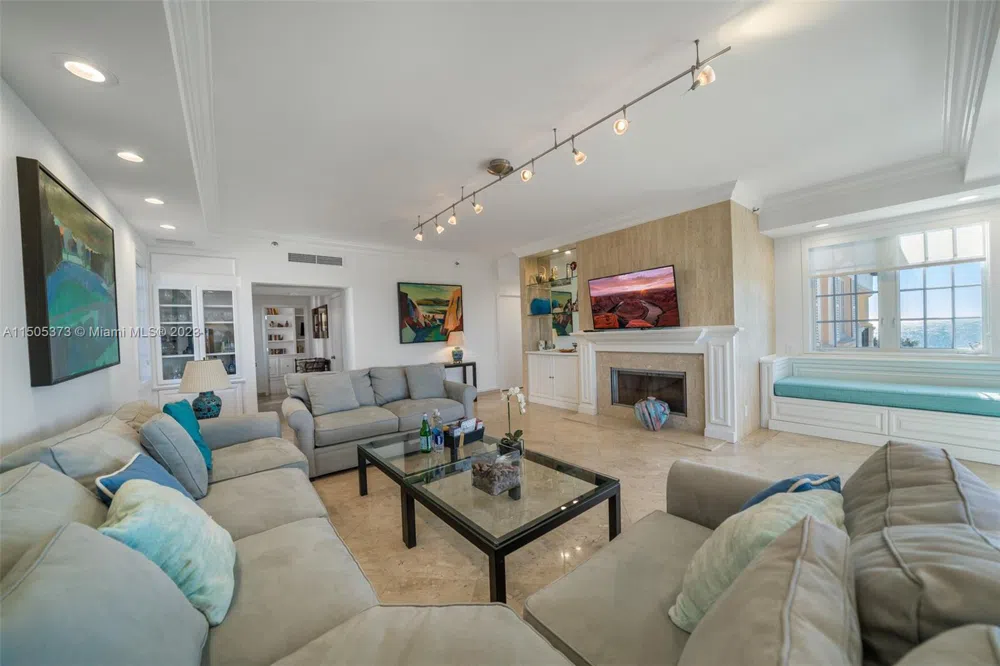 Address Not Shown Miami Beach, FL 33109