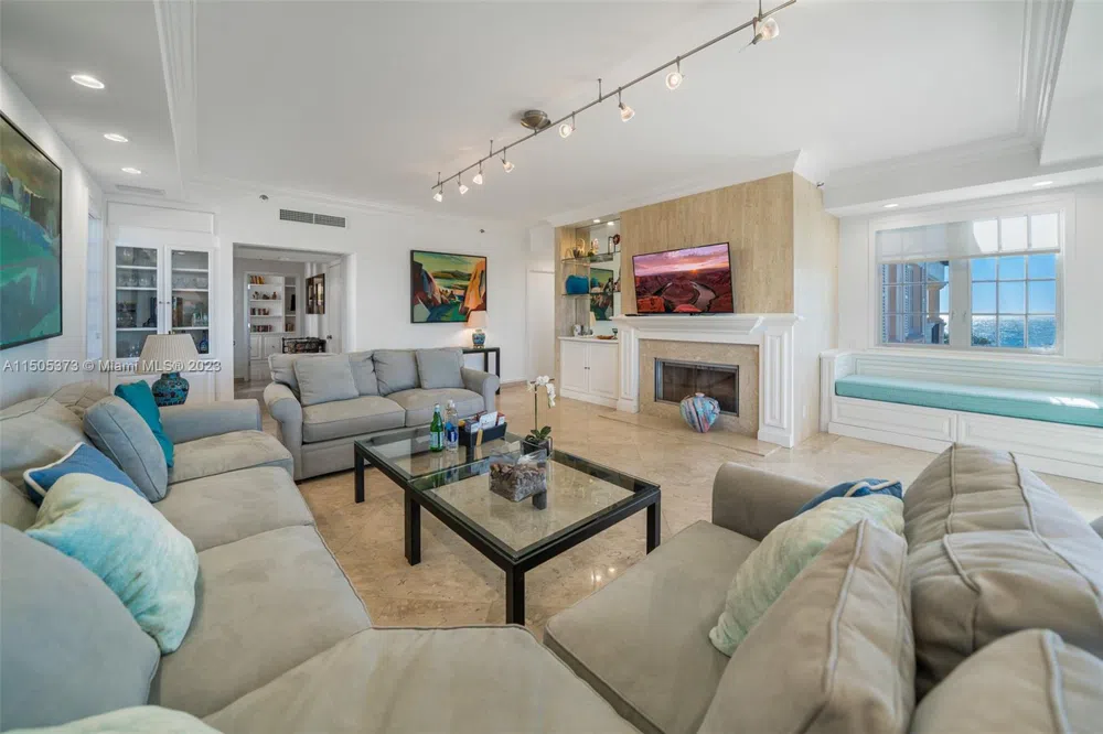 Address Not Shown Miami Beach, FL 33109