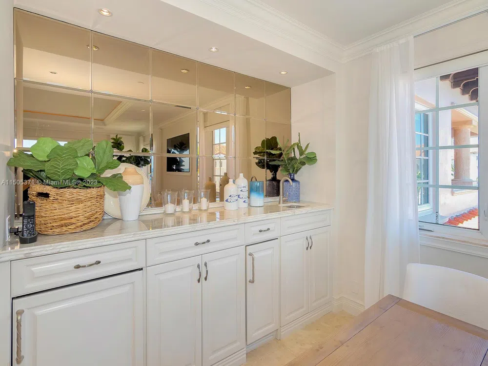 19251 FISHER ISLAND DRIVE #19251 Fisher Island, FL 33109