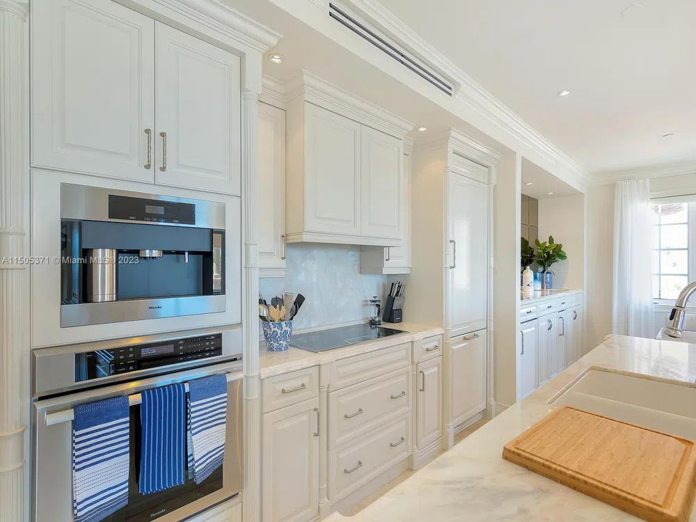 19251 FISHER ISLAND DRIVE #19251 Fisher Island, FL 33109